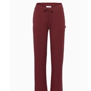 Aritzia Wafflex TNA Pant Burgundy